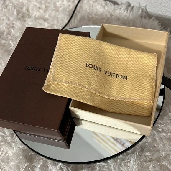 Louis Vuitton Bag Charm Gold Silver - Picture 16 of 16